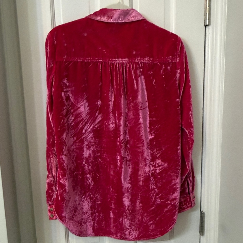 Pilcro Velvet Shirt in Bright Pink - Picture 6 of 6